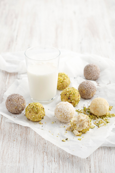 Milk and protein ricotta balls