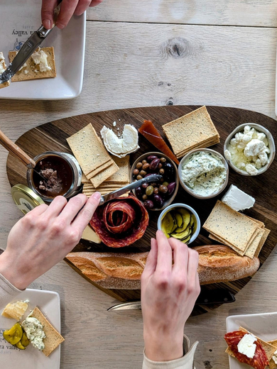 Yarra Valley Dairy-Big%20Platter%20eating%202.jpg